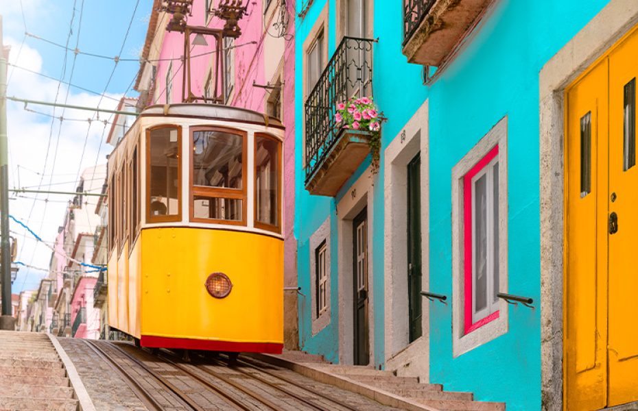 Lisbon’s Hidden Gems: Luxury Small Group Tours Off the Beaten Path